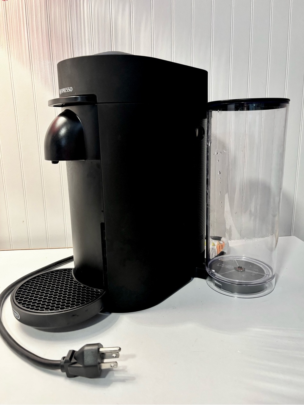 Nespresso Vertuo Plus Coffee and Espresso Machine by De'Longhi